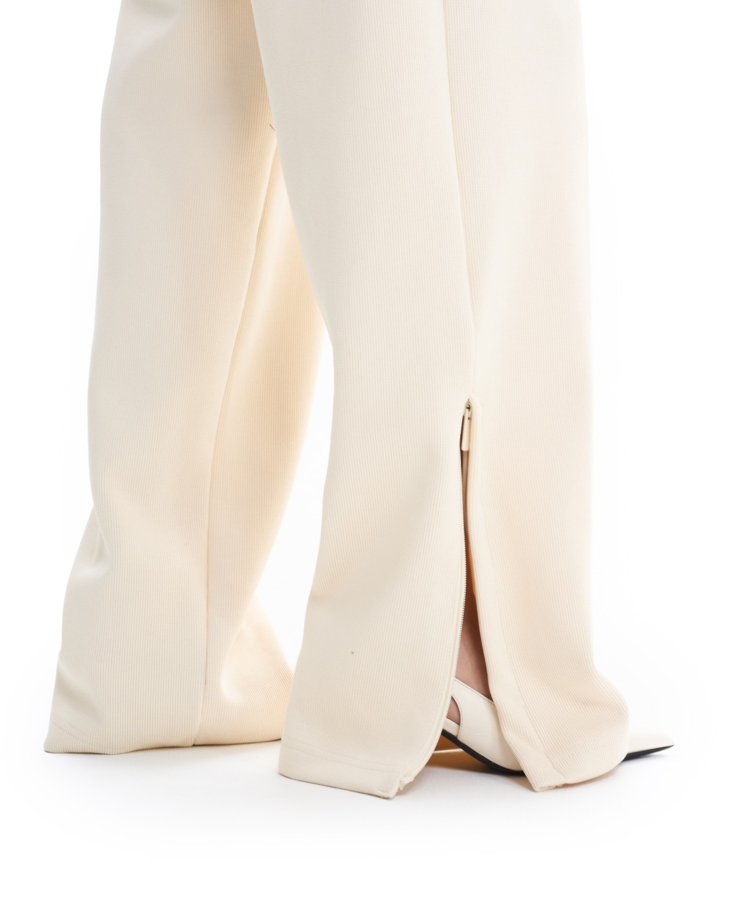 Костюм HEETS Ecru