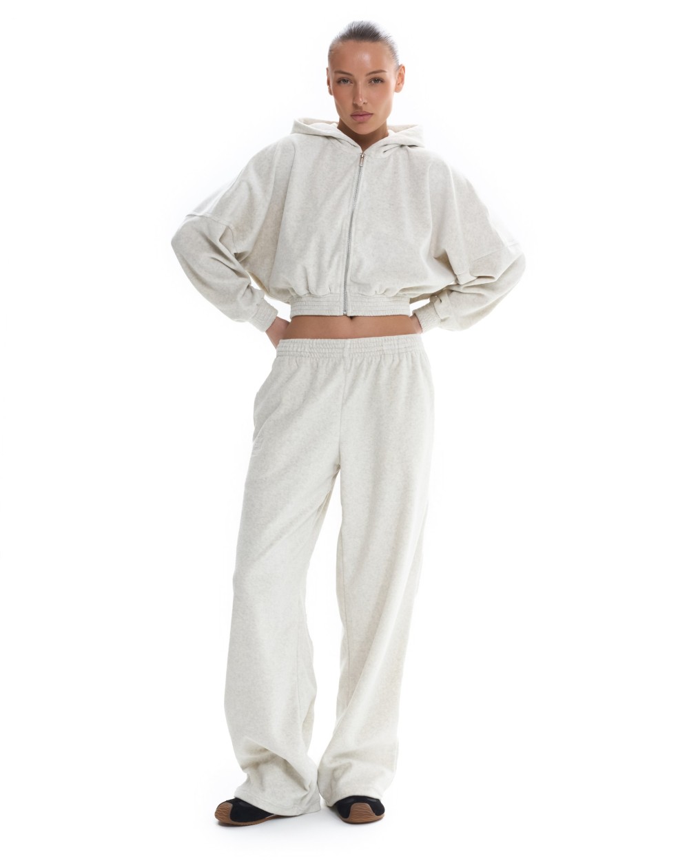 Костюм из велюра с капюшоном (палаццо) Светло-серый меланж