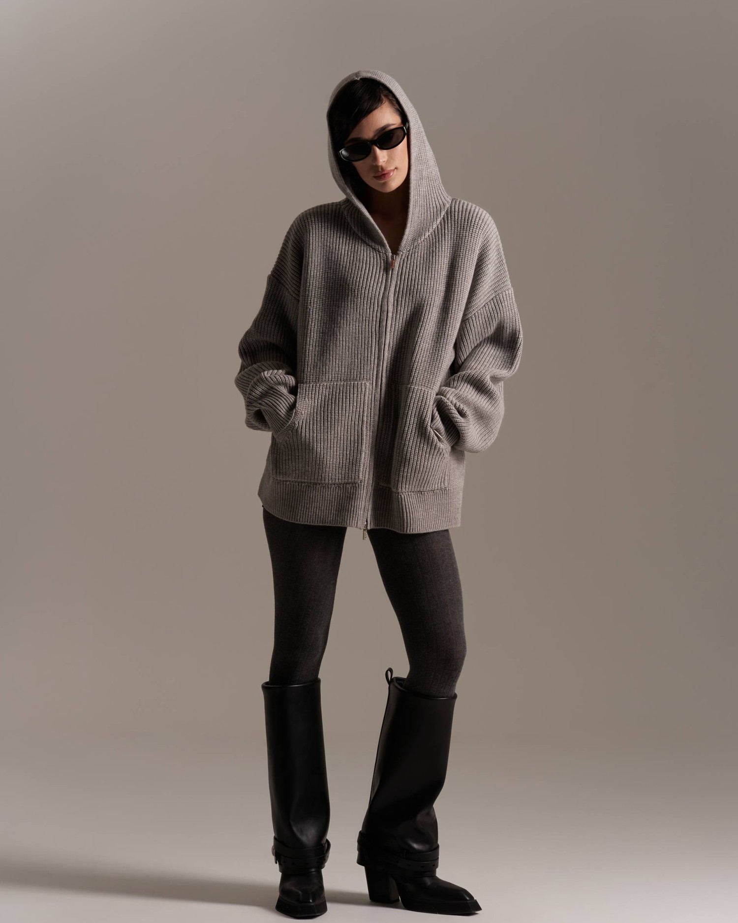 Вязаный худи с капюшоном