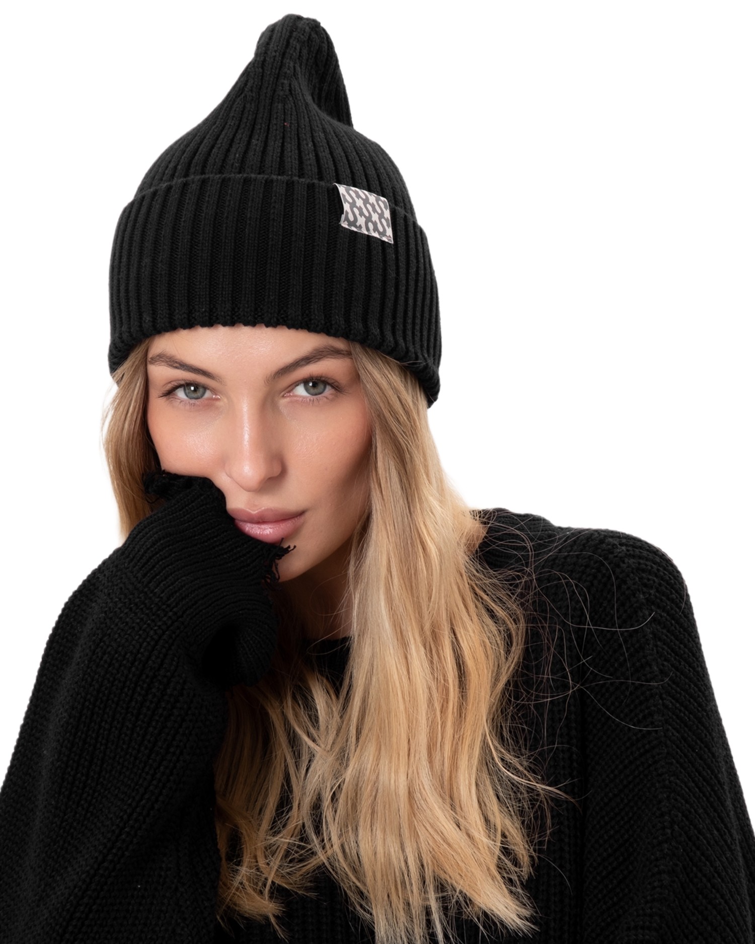 Шапка KNITTED Classic black