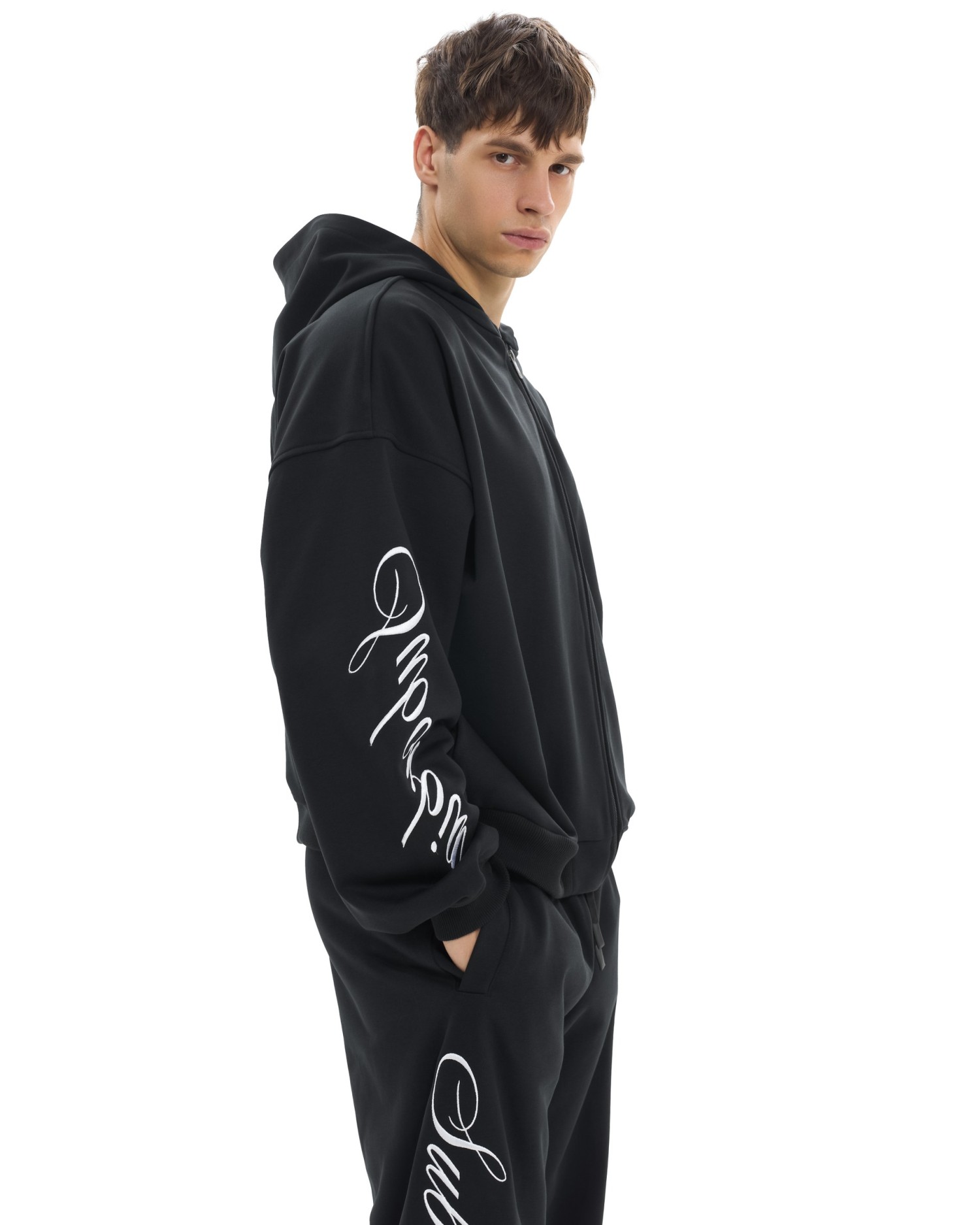 Костюм Essential MEN Черный