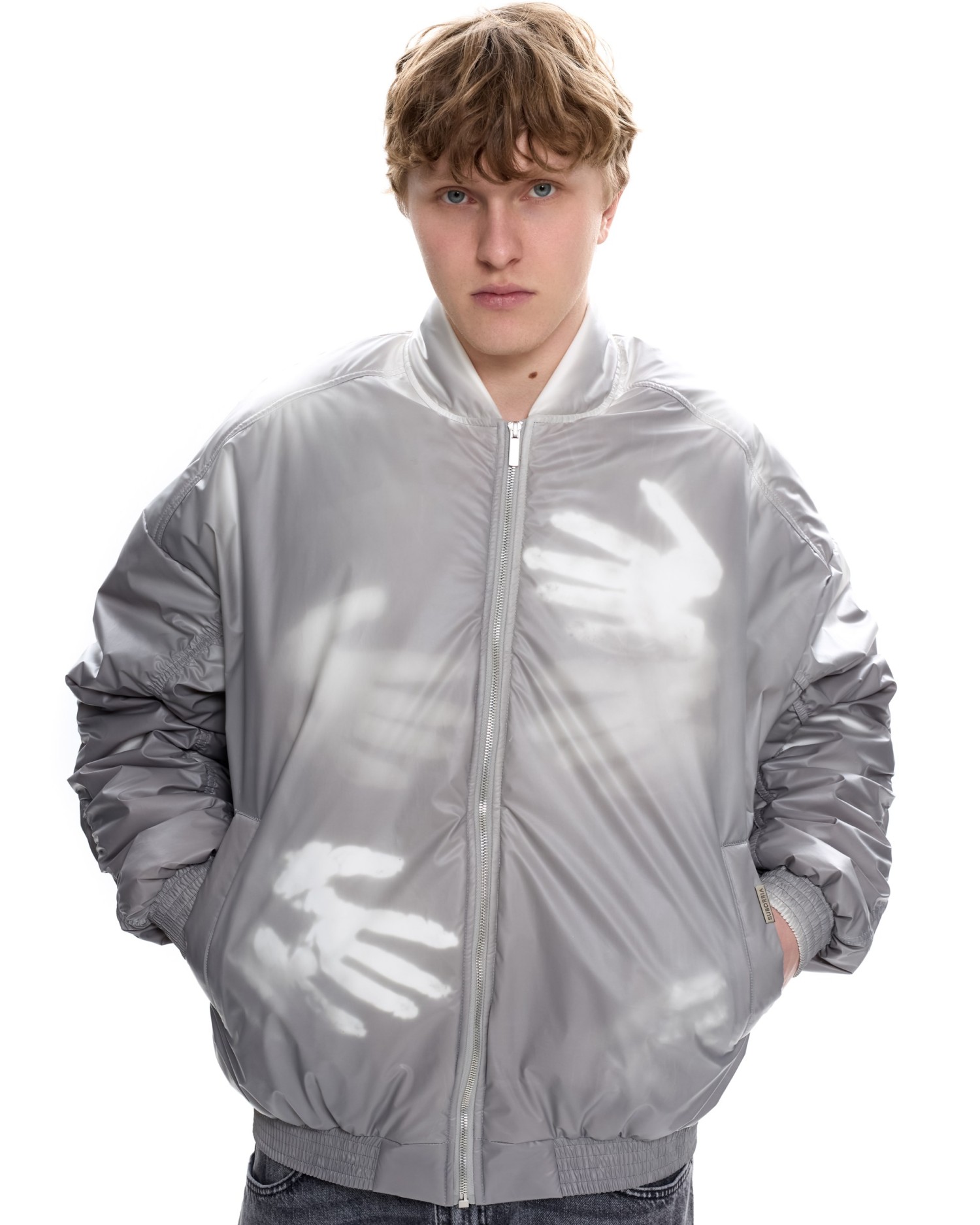Мужской бомбер с эффектом термохрома