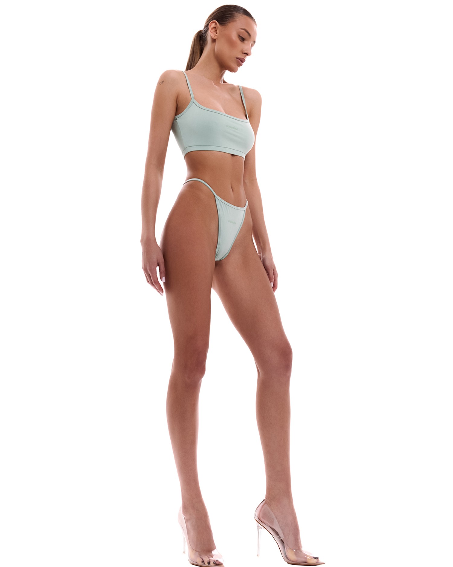 Топ BASE S`24 Smoky green
